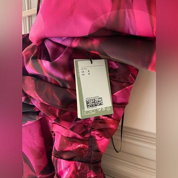 H&M Innovation Circular Design Story Bow Dress - Picture 4 of 5